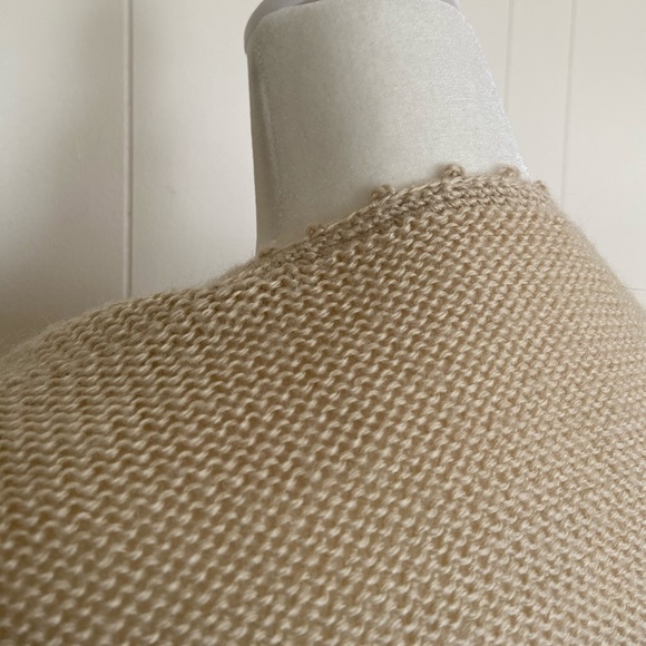 Vintage Beige Knit Cardigan w Flower Detail Small - Picture 9 of 11